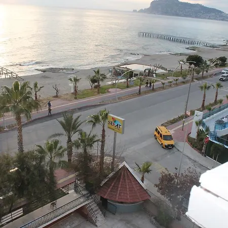 Semt Luna Hotel 2*