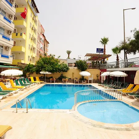 Semt Luna Otel Alanya