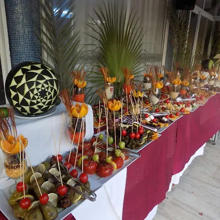 Semt Luna Hotel 2*